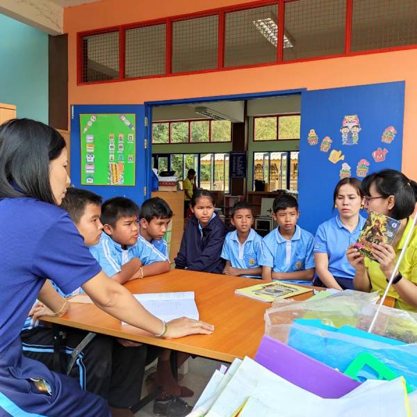 จัดทำห้องสมุดโรงเรียนวังมน